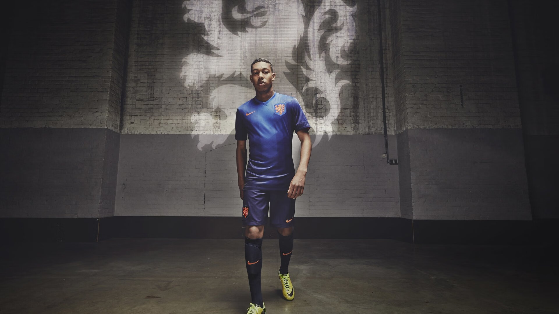 AYX GAMING-艾比·德尔福：凭借精准的解围，南非队将每次威胁化解于无形，艾比利德尔