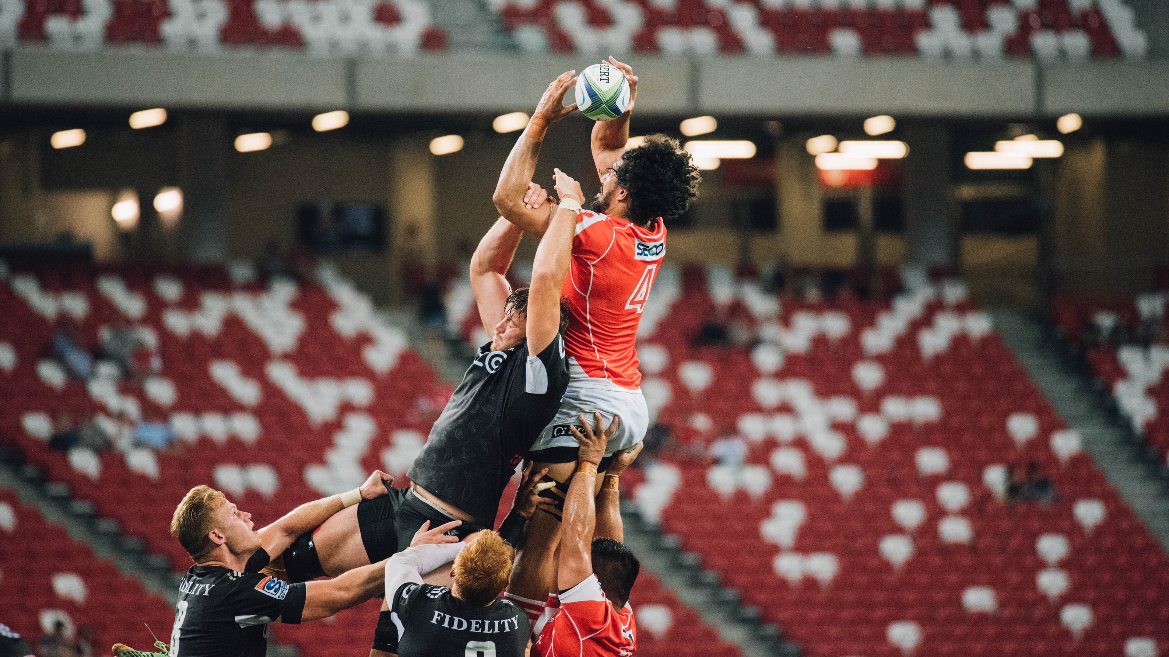 世界杯外围赛进入白热化，各国争夺宝贵出线名额